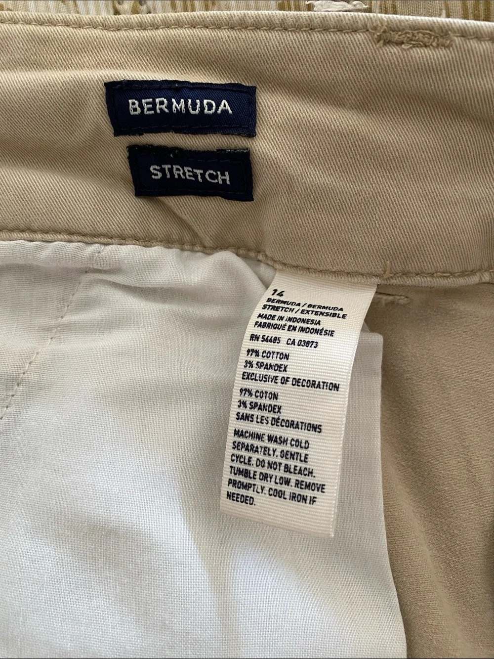 American Eagle Outfitters Women’s Tan  Bermuda Stretch Design Shorts Size 14